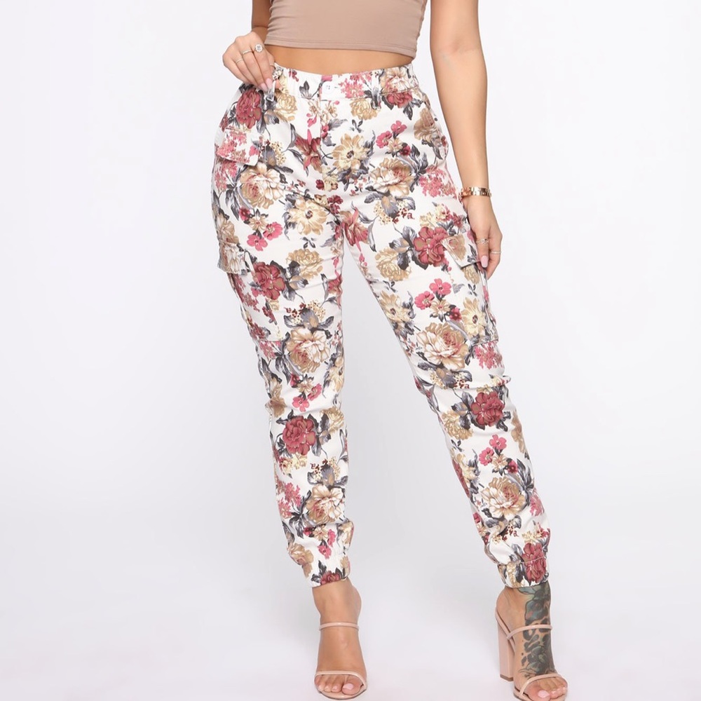 Fashion nova floral jogger pants